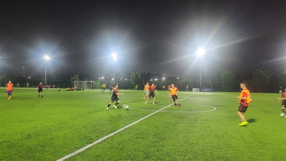 Giao hữu VCEO FC và KOJI FC kịch tính với tỷ số 4-3 nghiêng về VCEO FC